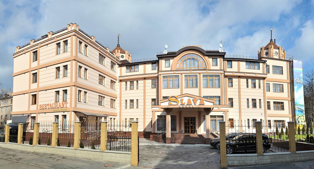 Slava Hotel Zaporizhia Exterior photo