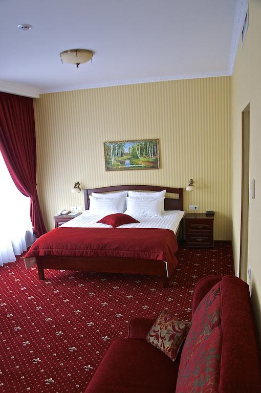 Slava Hotel Zaporizhia Exterior photo