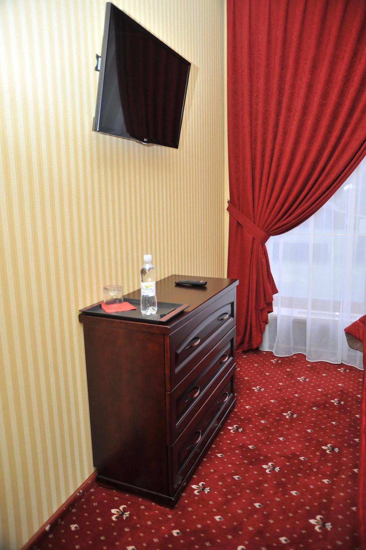Slava Hotel Zaporizhia Exterior photo