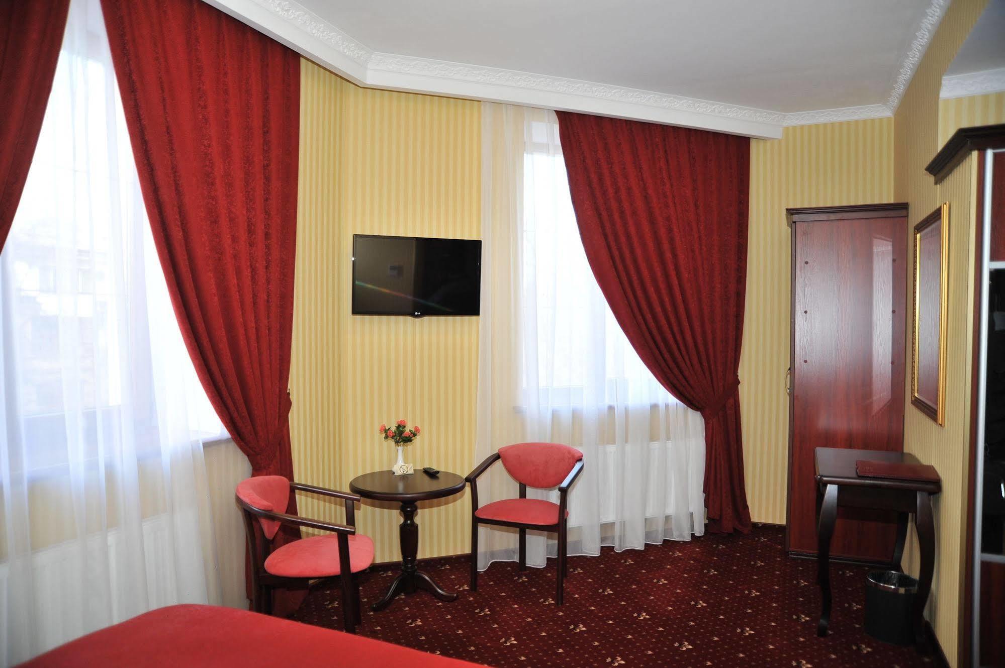 Slava Hotel Zaporizhia Exterior photo